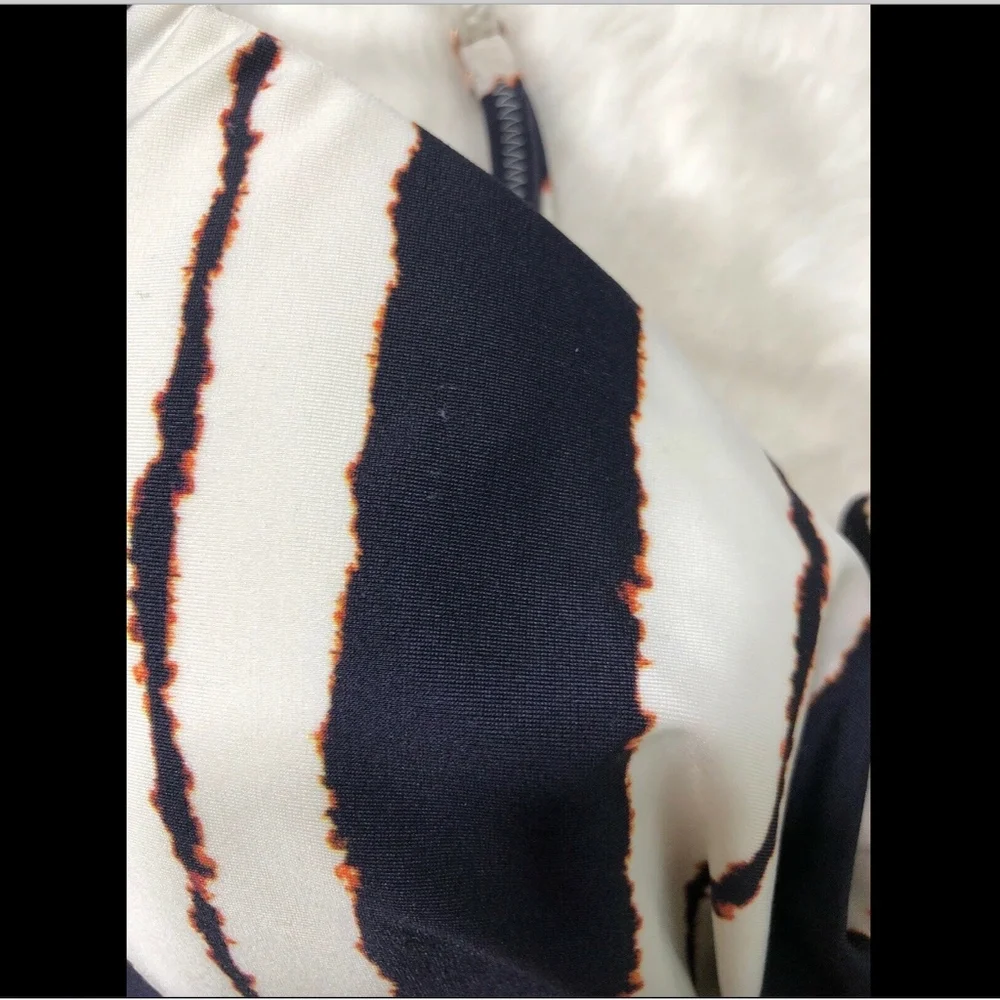 NWD‎ VIX Isla Seve Striped Underwire Bikini top SZ D Cup